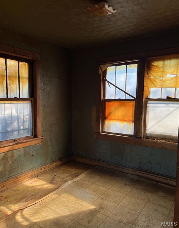 5760 Acme Ave, Saint Louis, MO 63136 - photo 7