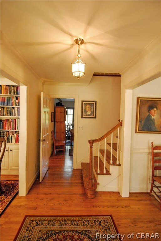 FOYER