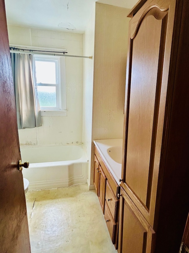 521 E 161st Place, South Holland, IL 60473 - photo 5