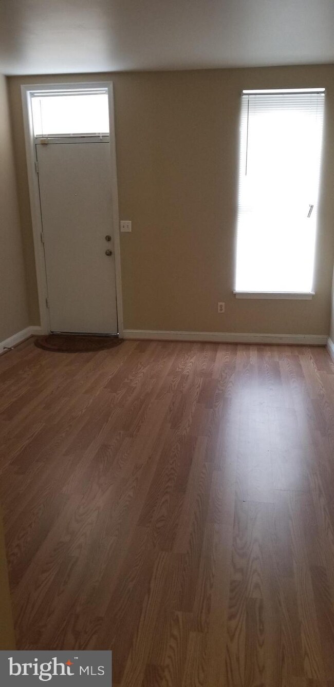 516 N Patterson Park Ave, Baltimore, MD 21205 - photo 4