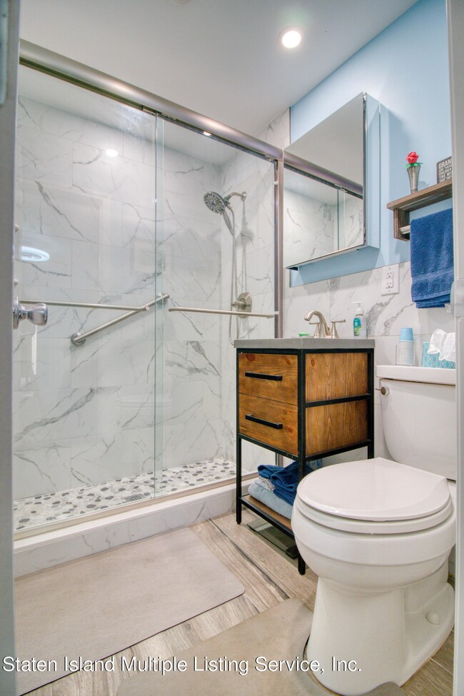 71 Alpine Ave, Staten Island, NY 10301 - photo 5