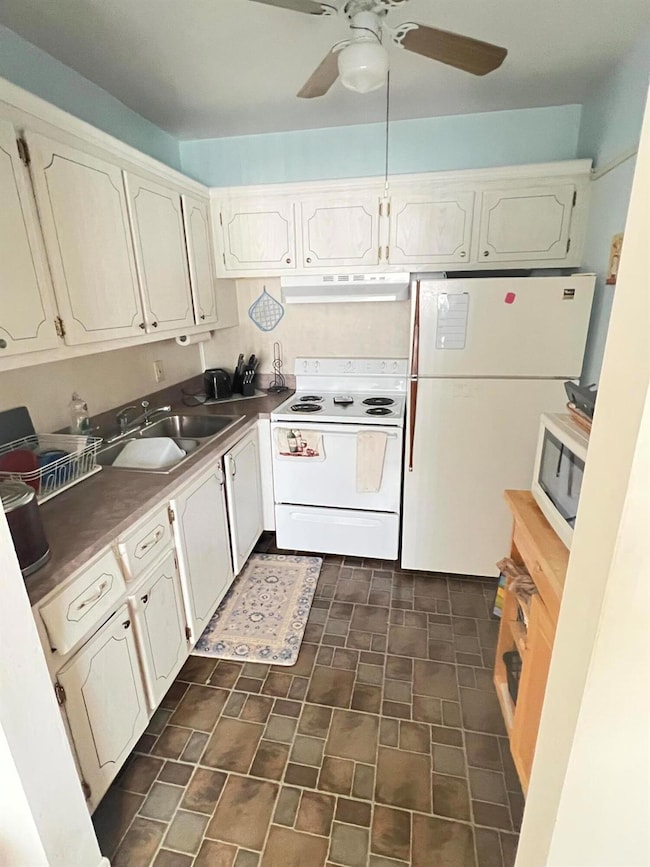 165 Easthampton G, West Palm Beach, FL 33417 - photo 7