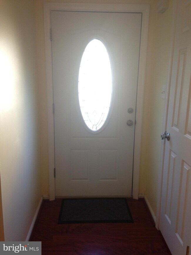 4155 Pleasant Meadow Ct unit 96E, Chantilly, VA 20151 - photo 3