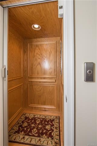 Elevator to all 4 Floors