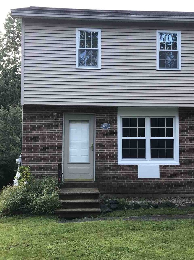 65 Tsienneto Rd unit L, Derry, NH 03038 - photo 3