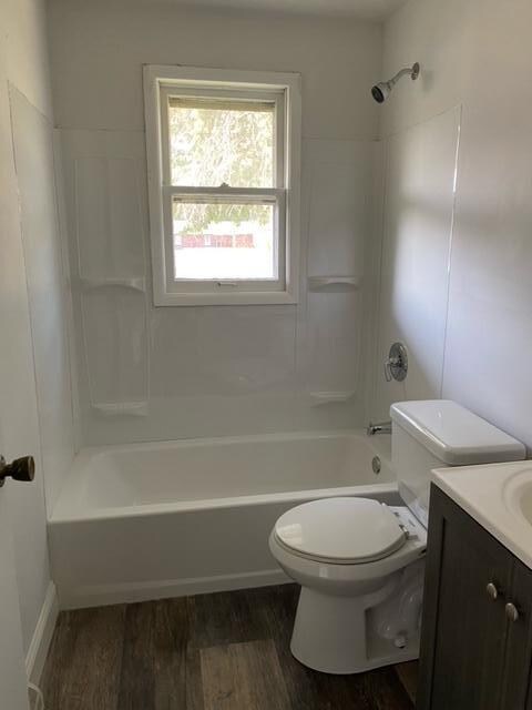 215frankbathroom