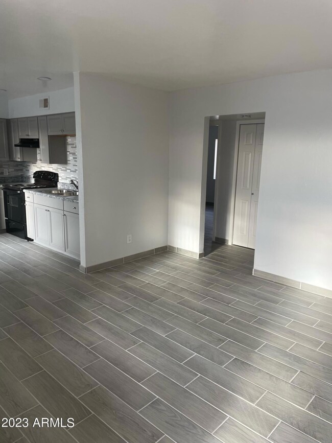 1222 E Mountain View Rd unit 219, Phoenix, AZ 85020 - photo 3