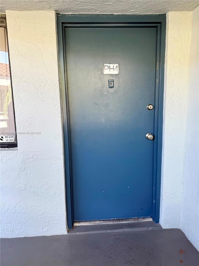 8365 SW 152nd Ave unit PH4, Miami, FL 33193 - photo 5