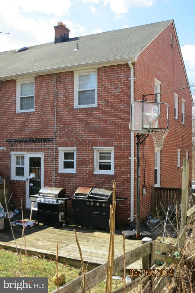3606 Eastwood Dr, Baltimore, MD 21206 - photo 3