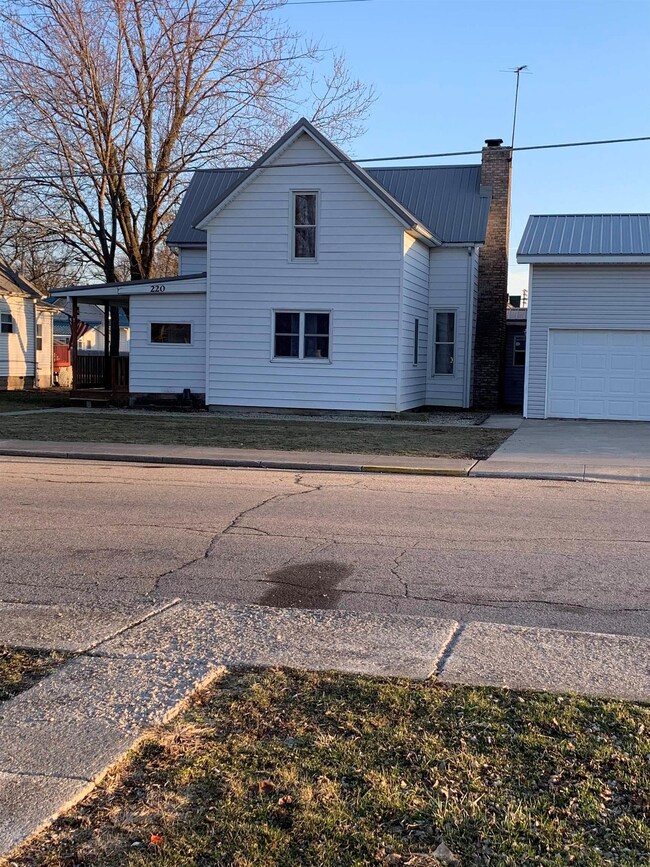 220 W Butcher St, Geneva, IN 46740 - photo 6