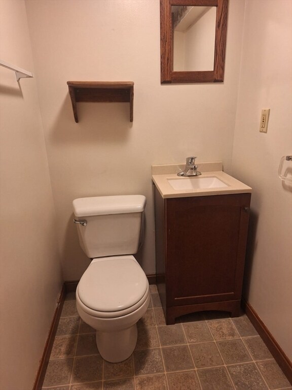 109 N Brookfield Rd unit 2, Barre, MA 01005 - photo 4