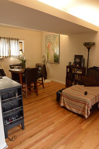 1441 W Blackhawk St, Chicago, IL 60642 - photo 2