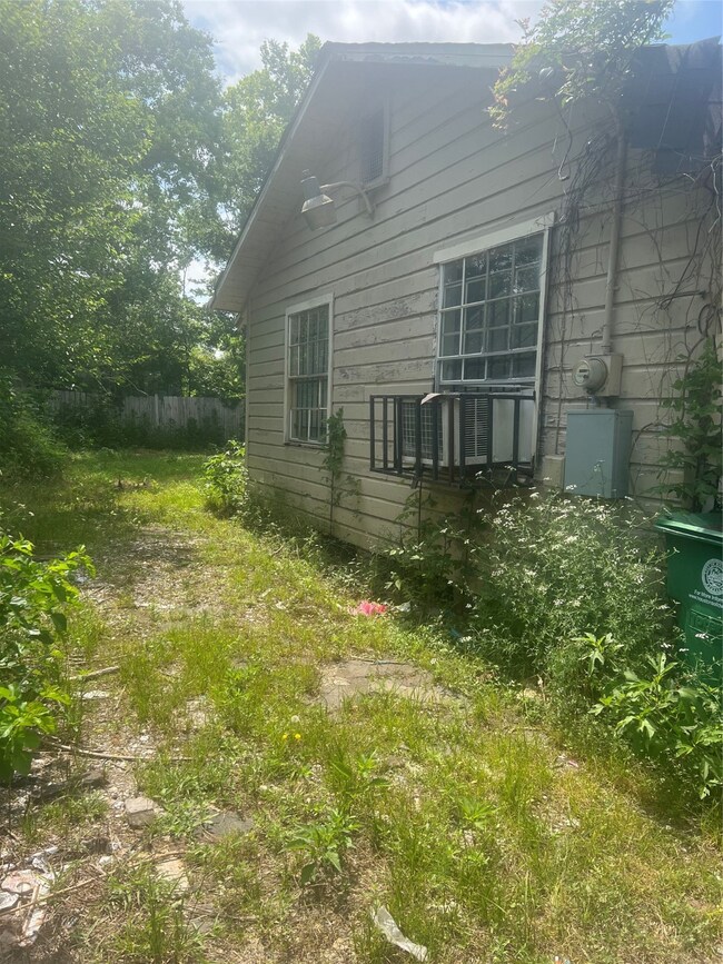 6527 London St, Houston, TX 77021 - photo 5