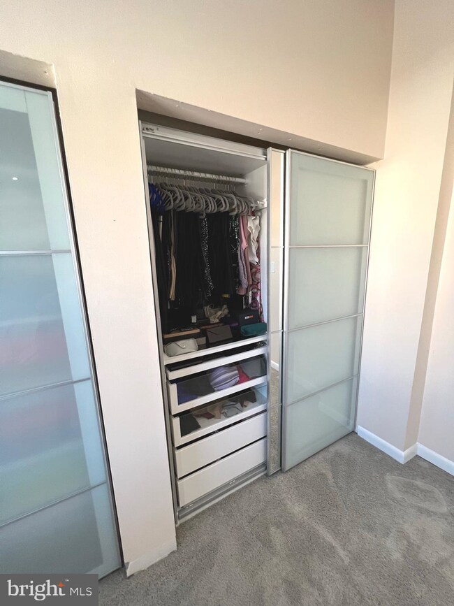 967 Central Hills Ln, Hyattsville, MD 20785 - photo 7