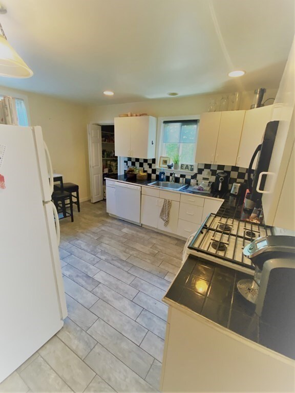 3 Paige Ave unit 1, Boston, MA 02127 - photo 3