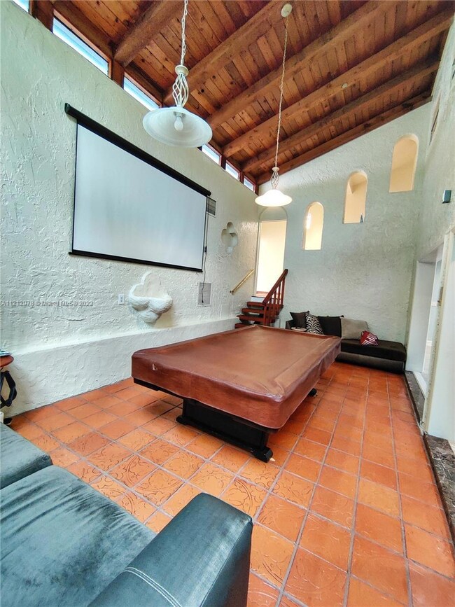 Atrium 4