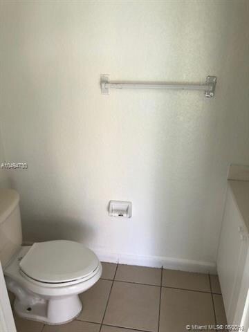 1/2 bathroom