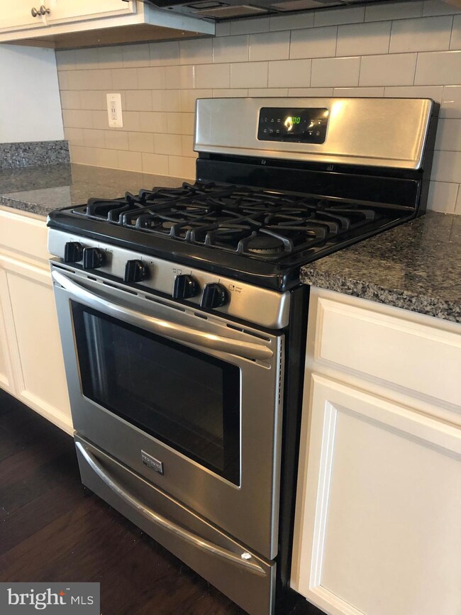 7107 Beaumont Place unit A, Hanover, MD 21076 - photo 5