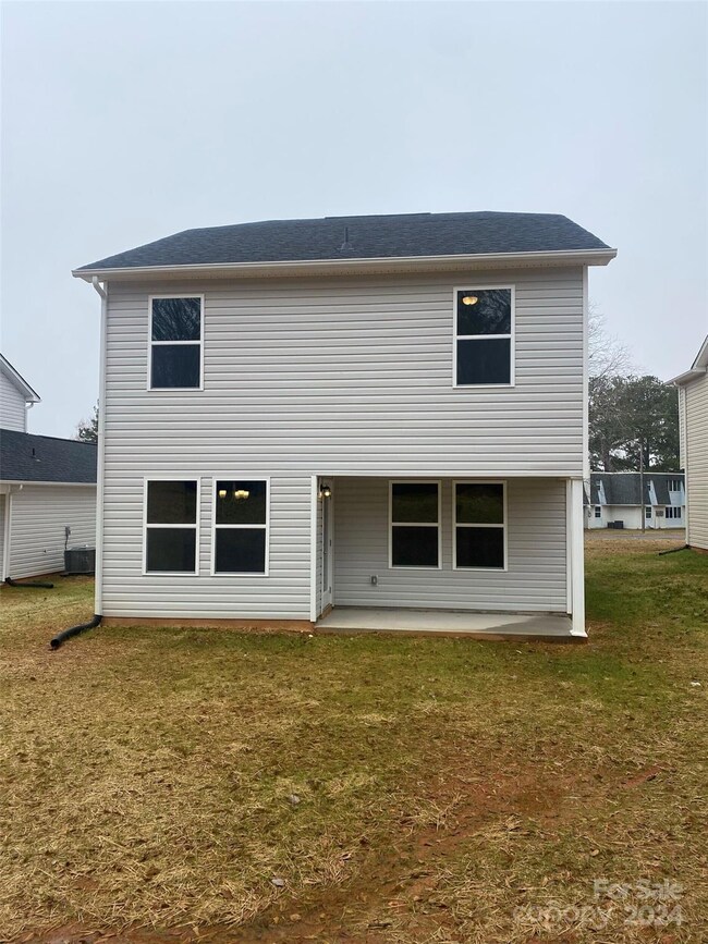 1307 Dodd St, Shelby, NC 28152 - photo 5