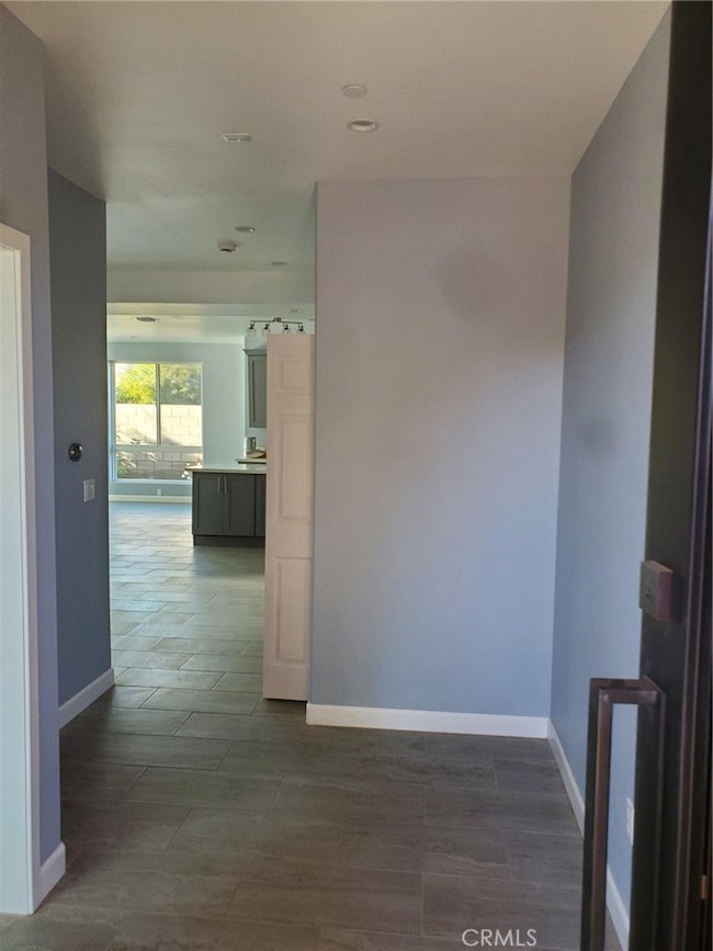 20819 W Seasons Ln, Winnetka, CA 91306 - photo 5