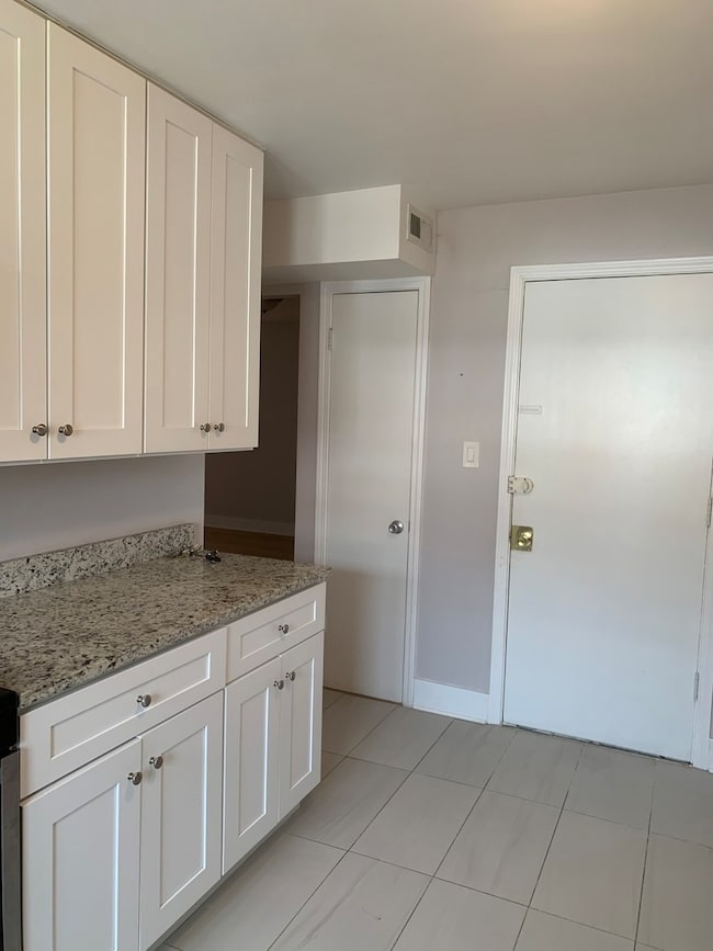 6140 N Richmond St, Chicago, IL 60659 - photo 3