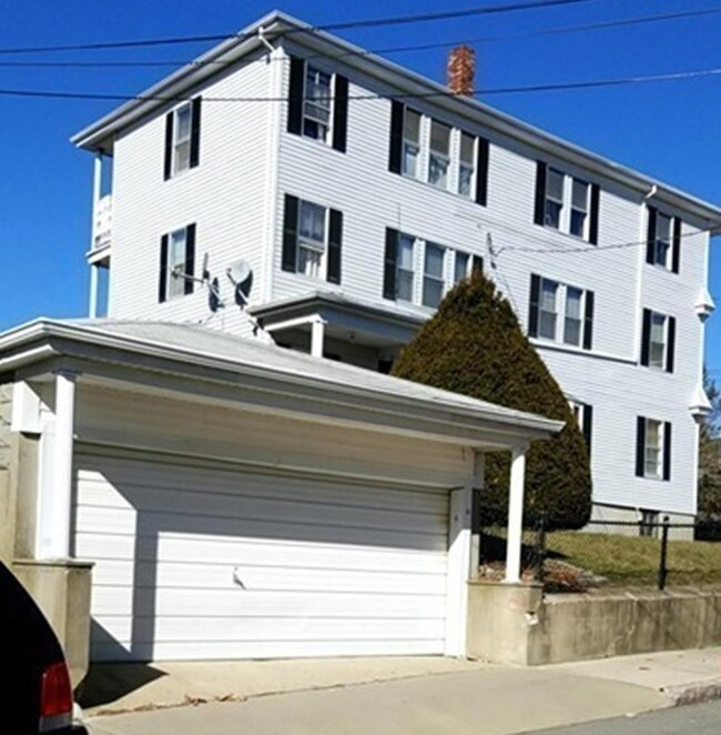 81 Bedard St, Fall River, MA 02723 - photo 2