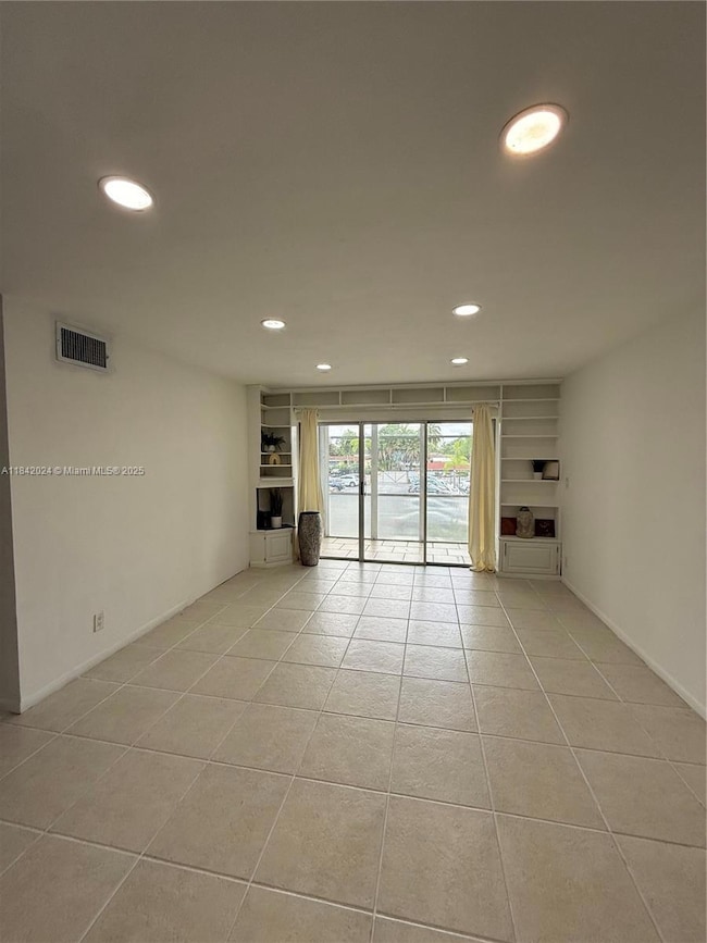 River Shores unit 209, Oakland Park, FL 33334 - photo 6