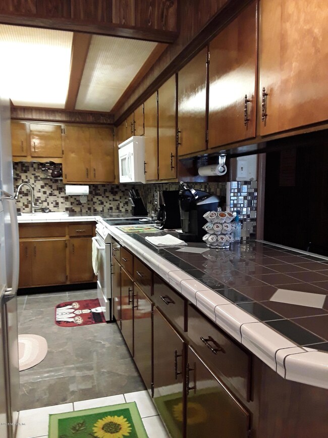 4618 Irvington Ave, Jacksonville, FL 32210 - photo 5