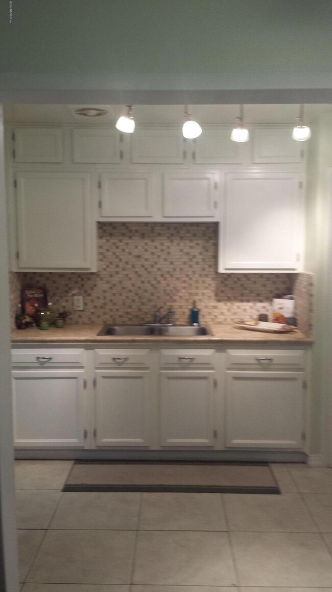 5356 Plymouth St, Jacksonville, FL 32205 - photo 2