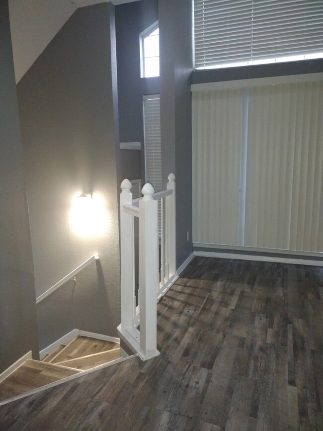 9823 Summerwood Cir unit 2000, Dallas, TX 75243 - photo 4