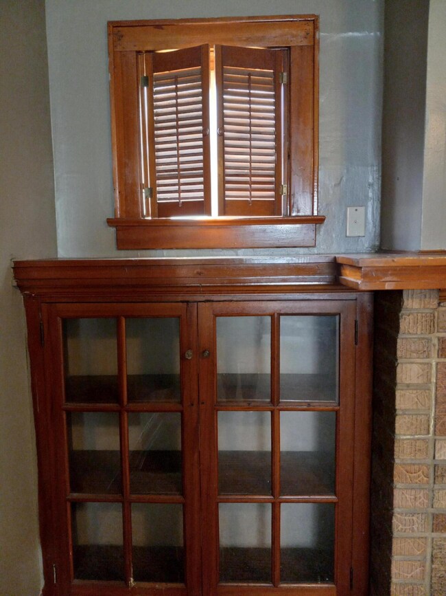 690 S Burgess Ave, Columbus, OH 43204 - photo 5