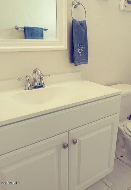 New vanity, mirror!