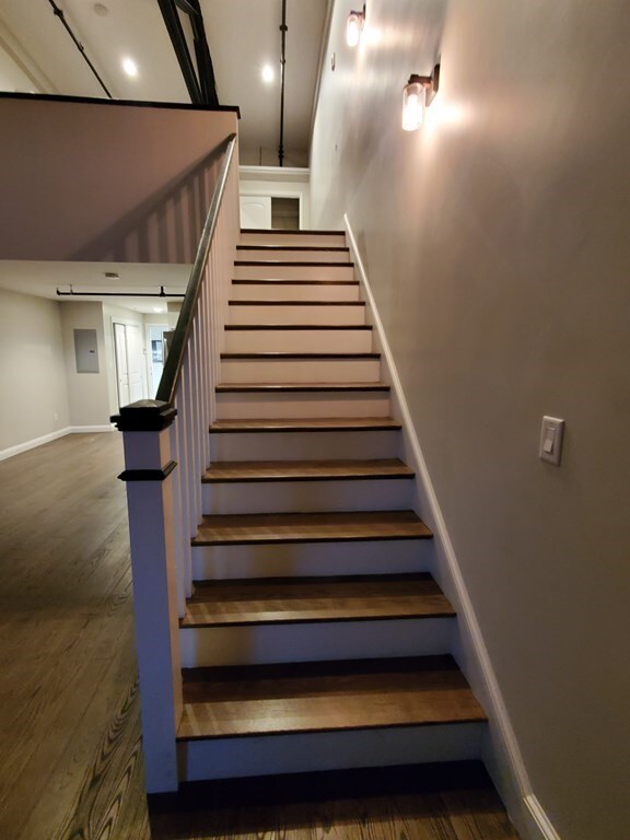 1 Main St unit 310, Peabody, MA 01960 - photo 6