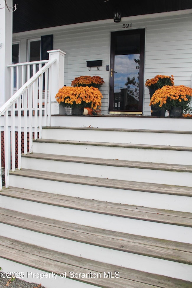 521 6th St, Dunmore, PA 18512 - photo 5