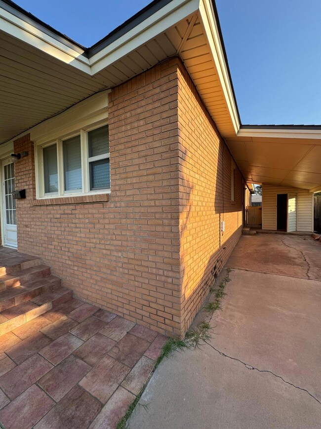 4434 29th St unit A, Lubbock, TX 79410 - photo 2