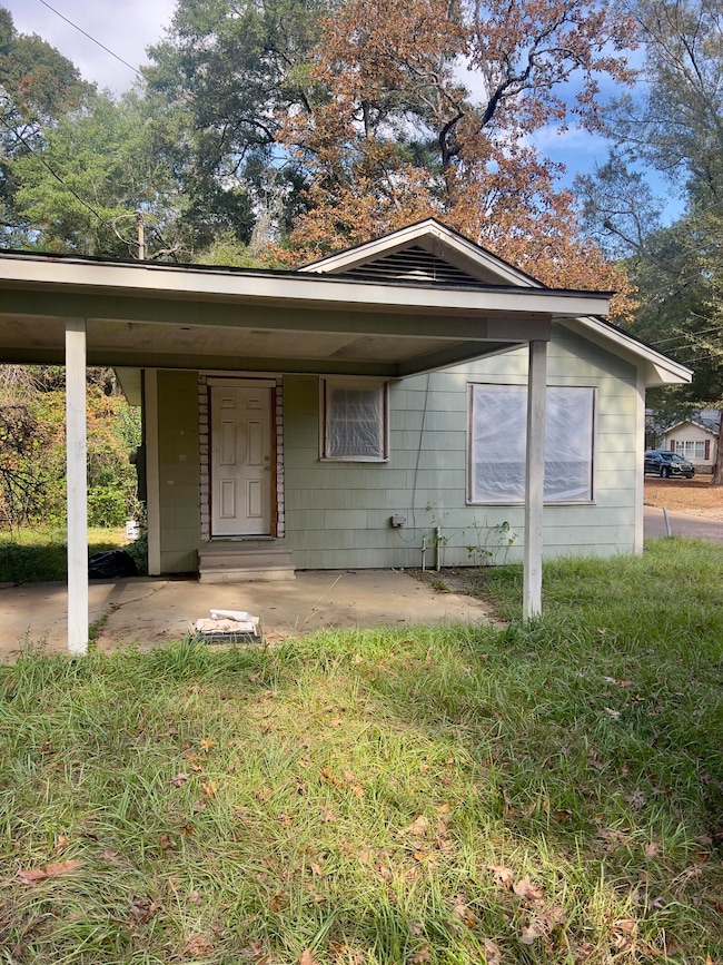 903 Alberta Ave, Columbia, MS 39429 - photo 2
