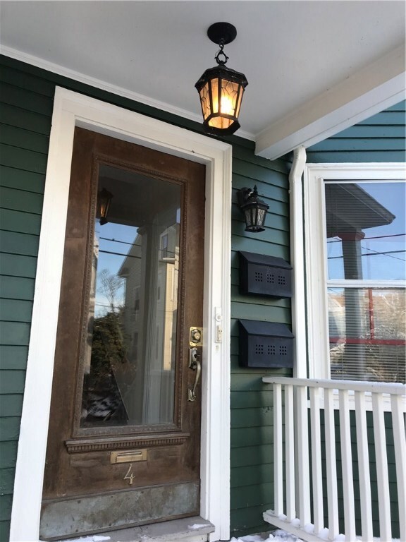 4 Newport Ave unit 2B, Newport, RI 02840 - photo 2