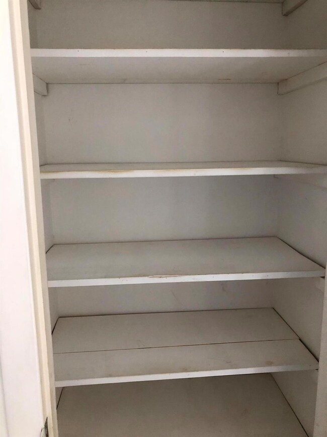 227 Norwich J unit J, West Palm Beach, FL 33417 - photo 6