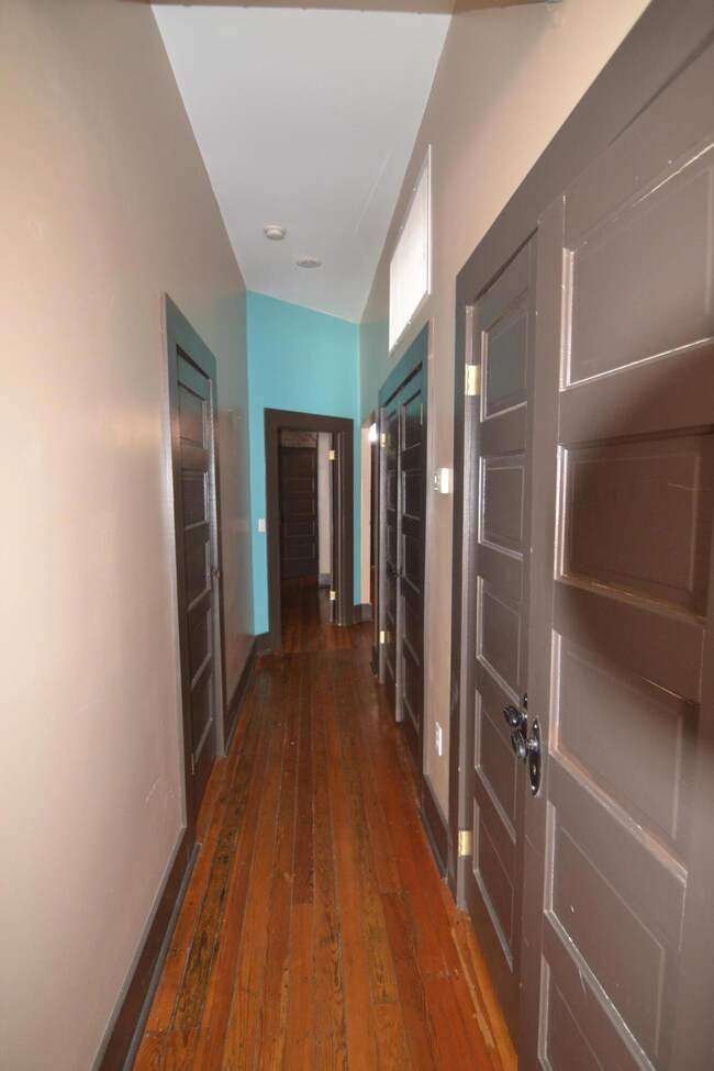 214 S Campbell Ave, Springfield, MO 65806 - photo 6