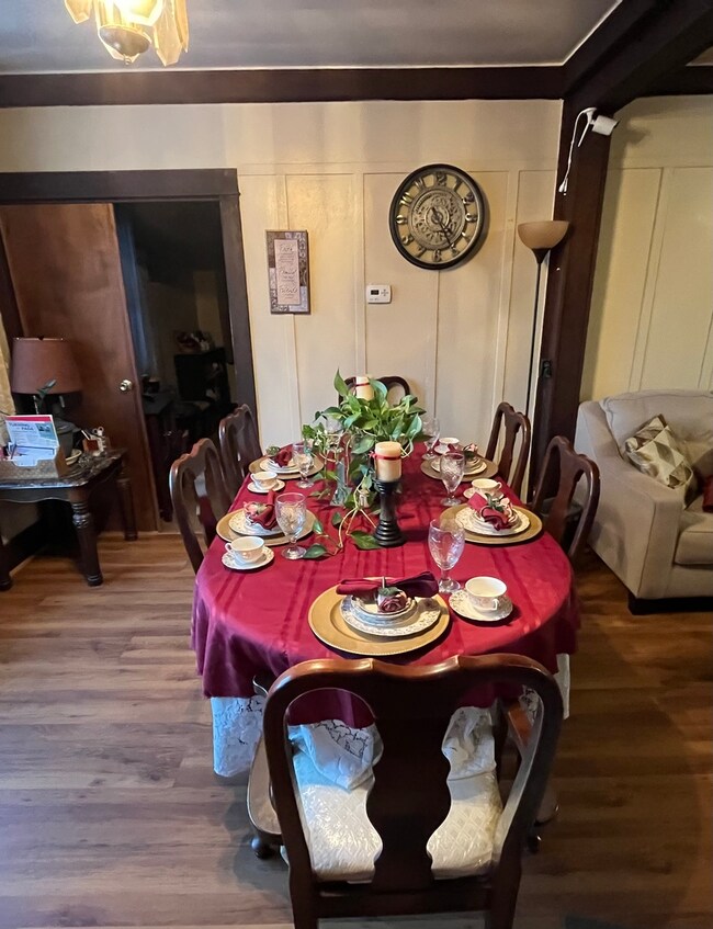 808 W Clayton St, Waukegan, IL 60085 - photo 5