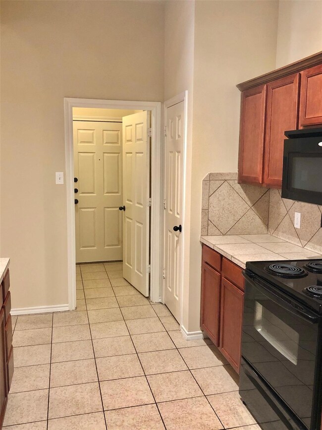 353 Schirra Ct, Lavon, TX 75166 - photo 7