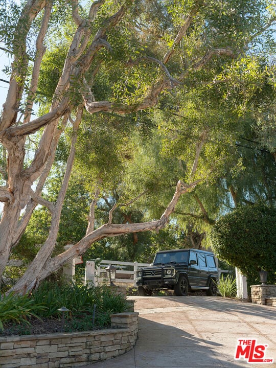 2 Eucalyptus Ln, Rolling Hills, CA 90274 - photo 2