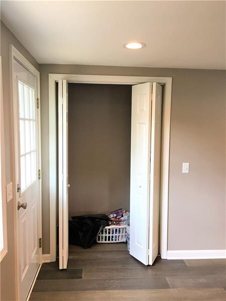 Big coat closet just inside the front door for sho