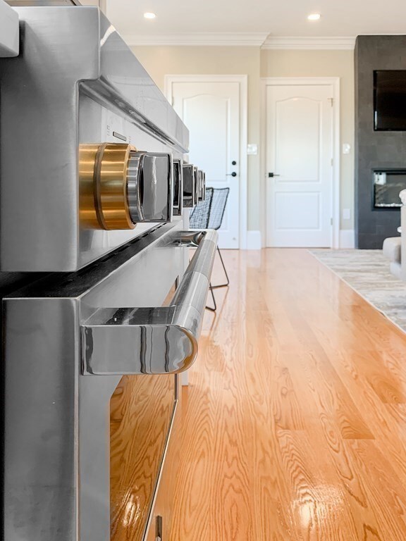 32 Massachusetts Ave unit Lower/Duplx, Lexington, MA 02420 - photo 5