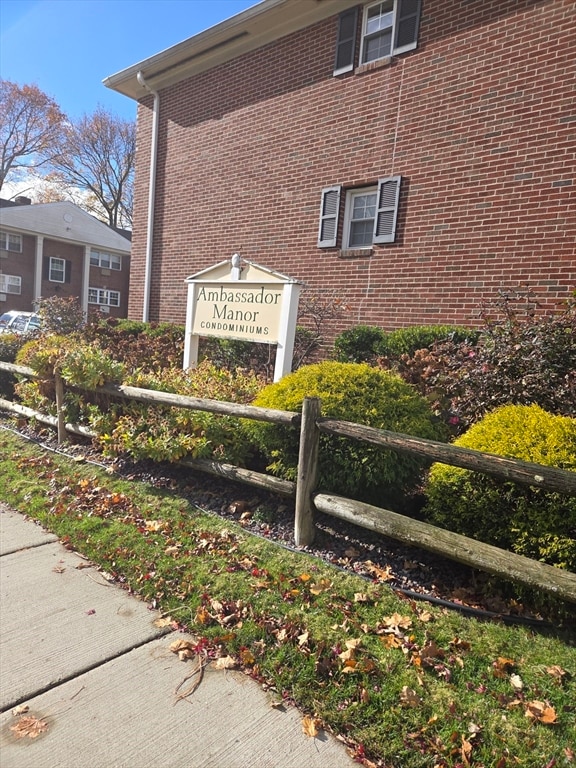 25 Arlington Rd unit 1-1, Woburn, MA 01801 - photo 2