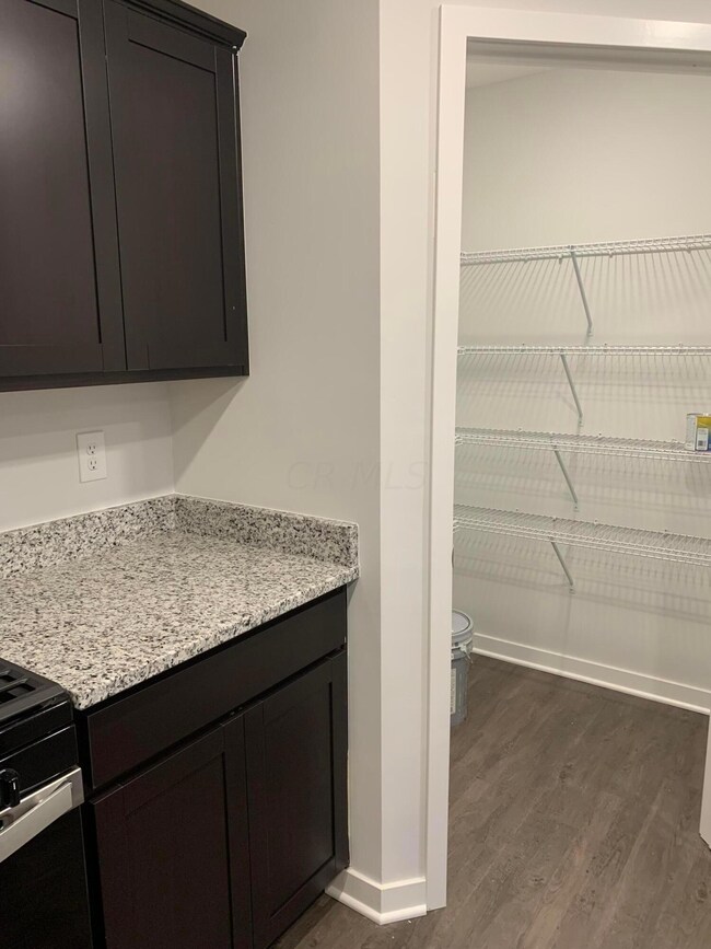 340 W Trinity Way, Newark, OH 43055 - photo 5