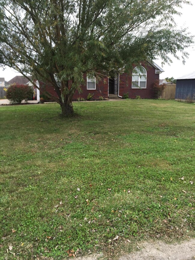 417 Helm Ln, Mount Washington, KY 40047 - photo 4