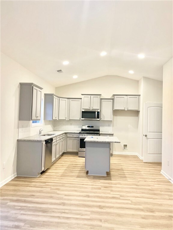 203 Sunny Point Loop, Central, SC 29630 - photo 4