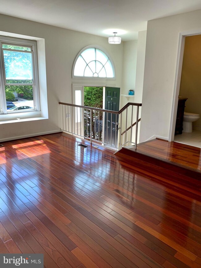 1317 Templeton Place, Rockville, MD 20852 - photo 5