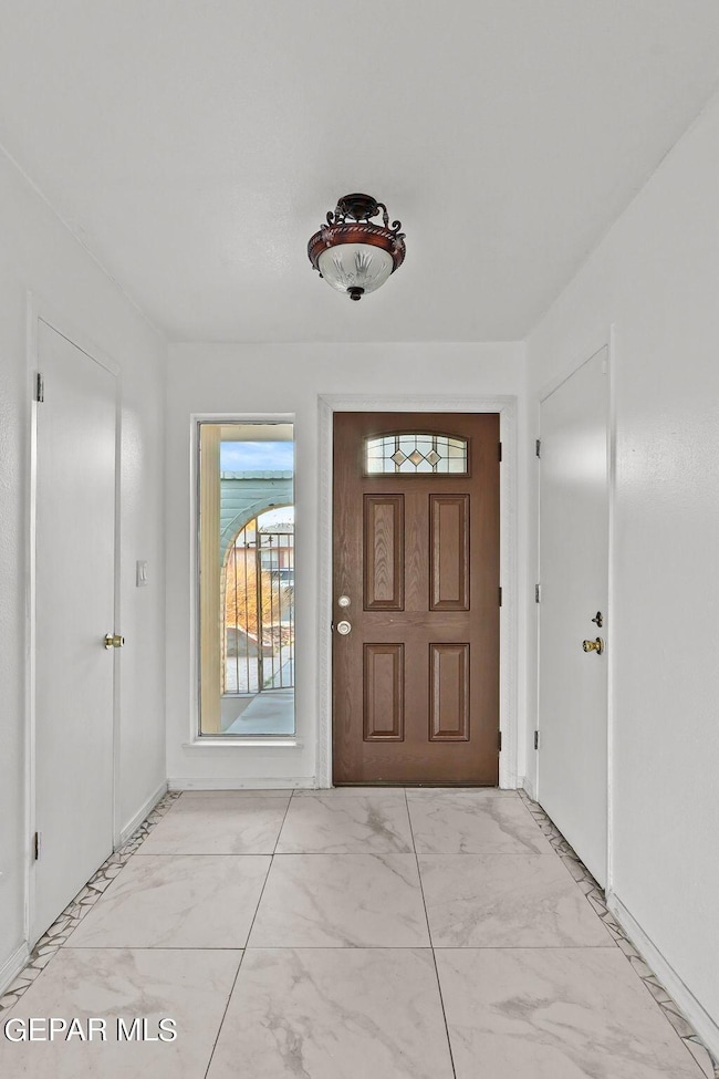 11313 Tom Ulozas Dr, El Paso, TX 79936 - photo 4